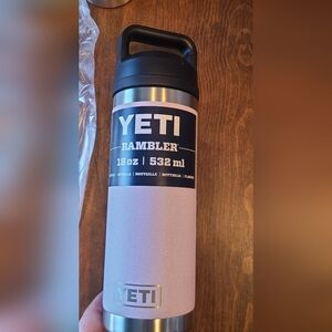 YETI Rambler 18 oz Bottle With CHUG Cap Cherry Blossom NEW